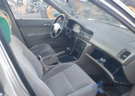 1997 Honda Accord Ex z USA, uszkodzony, nr VIN 1HGCD5654VA144543